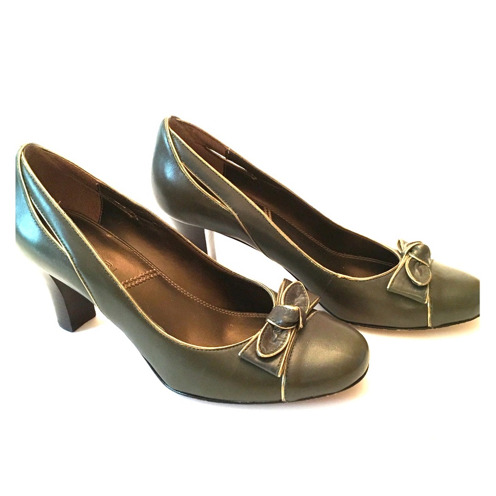 Tahari Maya Leather Heels
